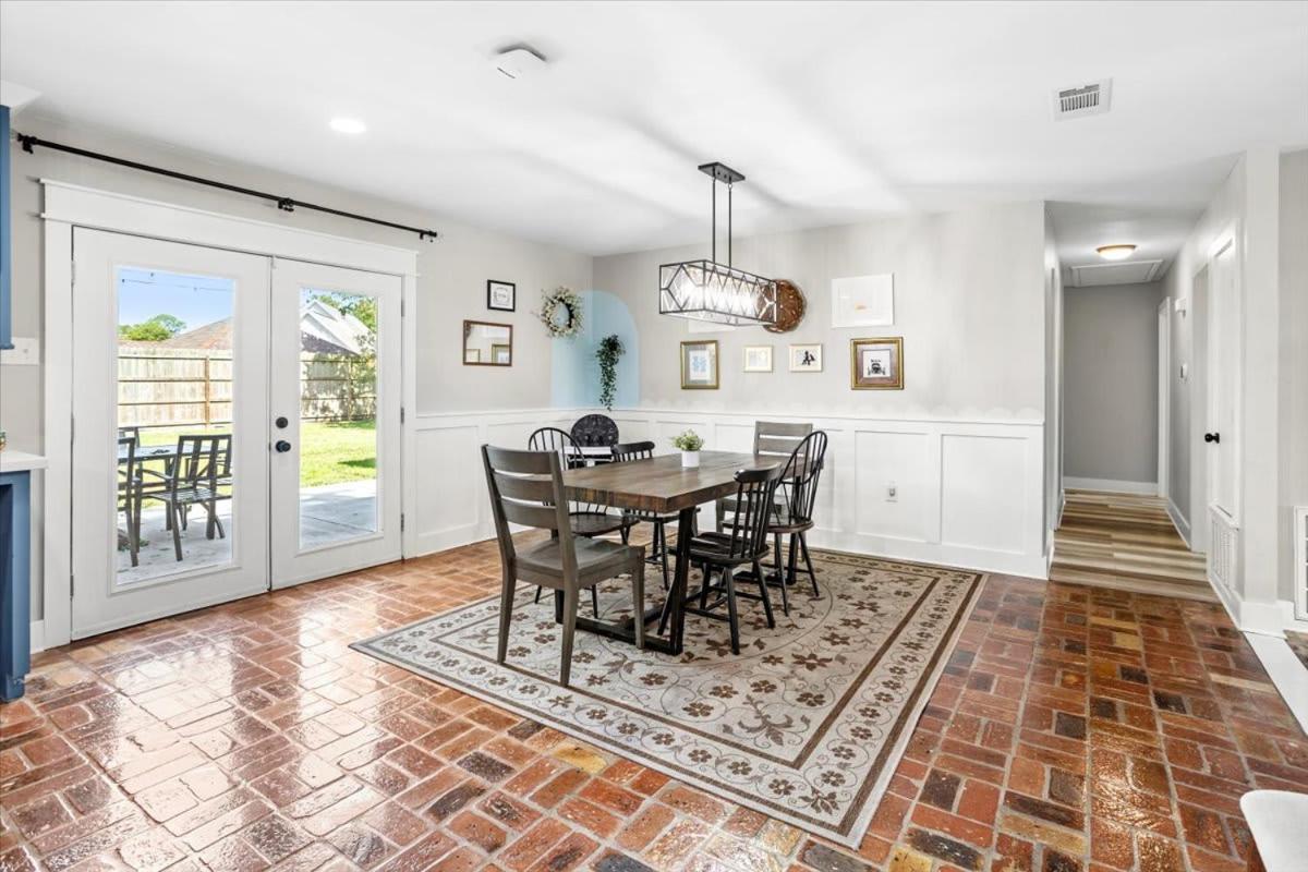 Ranch Home Gem 5Br Home Sleeps 12 With Game Room Gulfport Eksteriør bilde